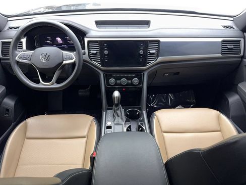 Used 2023 Volkswagen Atlas Cross Sport SE w/ Panoramic Sunroof Package FWD image 51