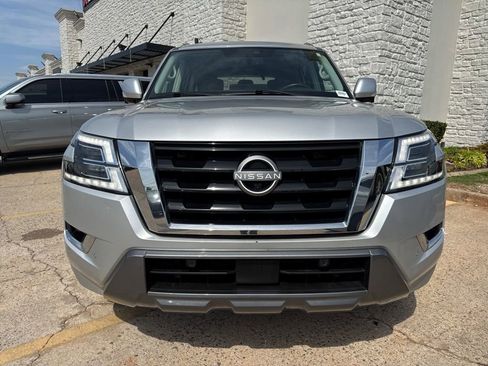 Used 2023 Nissan Armada SL RWD image 2