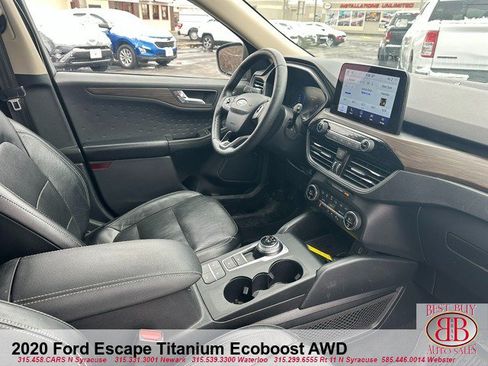 Used 2020 Ford Escape Titanium AWD/4WD image 9
