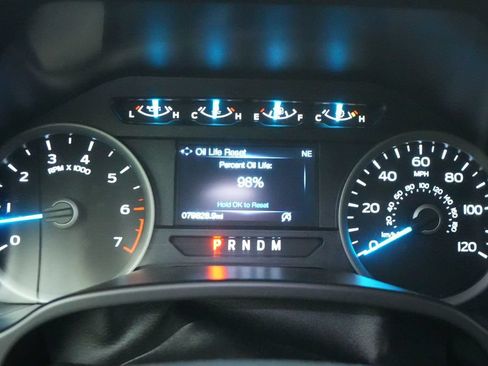 Used 2019 Ford F150 XLT w/ Equipment Group 302A Luxury AWD/4WD image 36