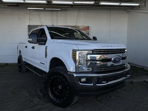 Used 2018 Ford F250 XLT image 7