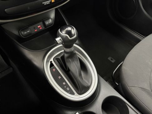 Used 2018 Kia Soul w/ Convenience Package image 18