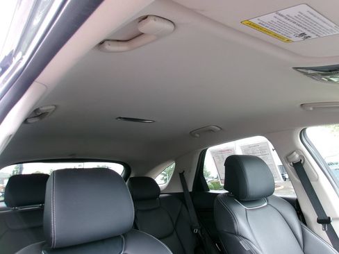 Used 2025 Genesis GV70 2.5T AWD/4WD image 20