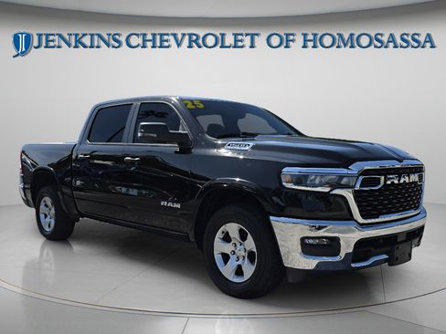 Used 2025 RAM 1500 Big Horn AWD/4WD image 12