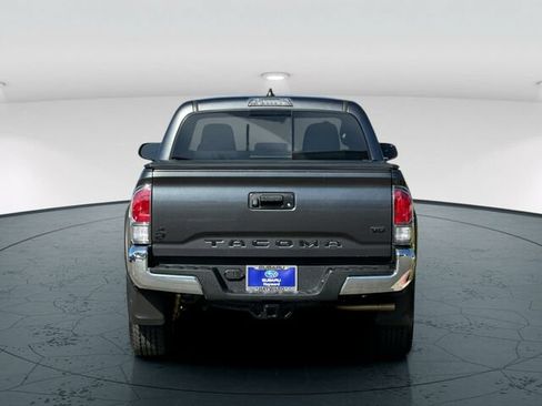 Used 2021 Toyota Tacoma TRD Off-Road AWD/4WD image 5