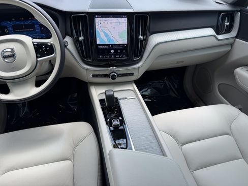 Certified 2024 Volvo XC60 B5 Plus w/ Protection Package Premier AWD/4WD image 15