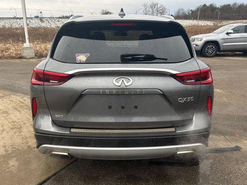 Used 2019 INFINITI QX50 Essential w/ Sensory Package image 4