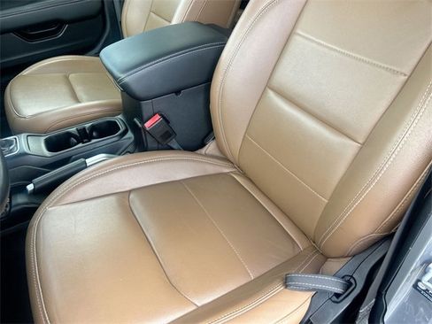 Used 2021 Jeep Gladiator Overland w/ Popular Equipment Package image 15