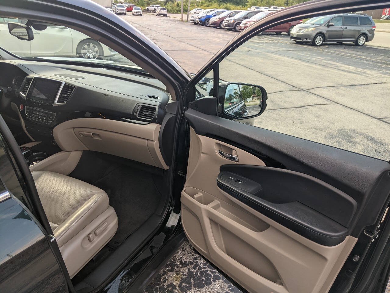Used 2016 Honda Pilot Elite image 13