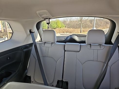 Used 2023 Honda Pilot EX-L image 14