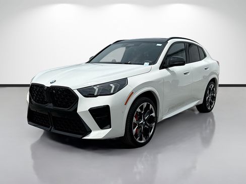 New 2026 BMW X2 xDrive28i w/ Technology Package AWD/4WD image 7