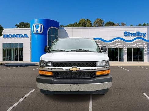 Used 2024 Chevrolet Express 2500 w/ Driver Convenience Package image 3