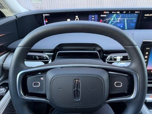 New 2026 Lincoln Nautilus Reserve image 40