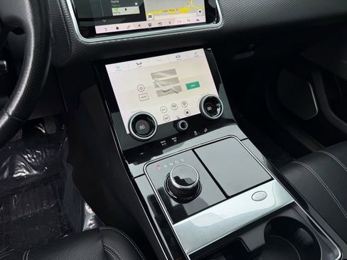 Used 2018 Land Rover Range Rover Velar S image 20