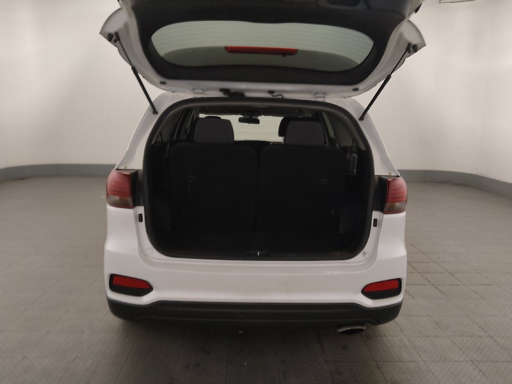 Used 2019 Kia Sorento AWD V6 image 29
