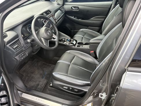 Used 2019 Nissan Leaf SL Plus w/ Protection Package FWD image 4