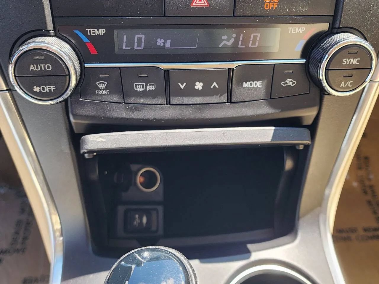 Used 2015 Toyota Camry XLE FWD image 20