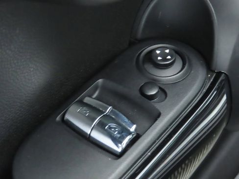 Used 2019 MINI Cooper S w/ Signature Upholstery Package image 23