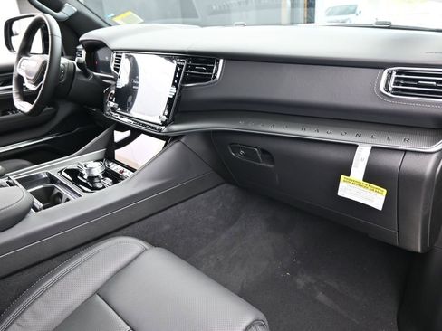 New 2026 Jeep Grand Wagoneer L Summit AWD/4WD image 46