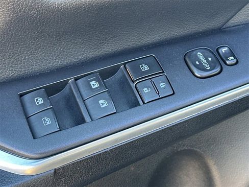 Used 2017 Toyota Camry LE image 16