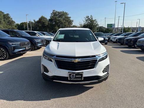Used 2023 Chevrolet Equinox LT w/ LPO, Floor Liner Package image 6