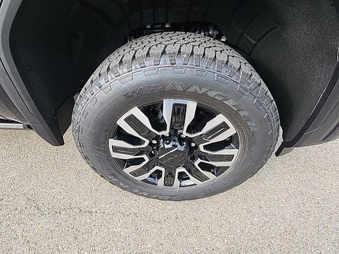 New 2026 GMC Sierra 3500 Denali Ultimate image 12