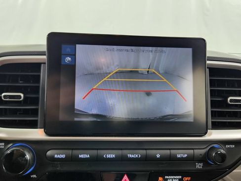 Used 2024 Hyundai Venue SEL FWD image 26