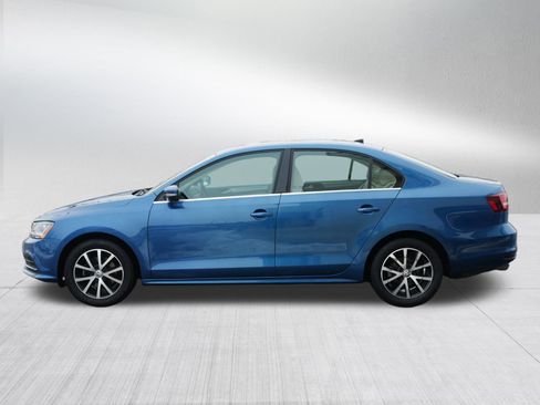 Used 2018 Volkswagen Jetta SE image 4