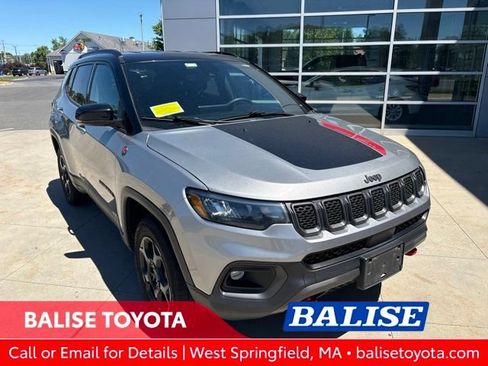 Used 2023 Jeep Compass Trailhawk AWD/4WD image 1