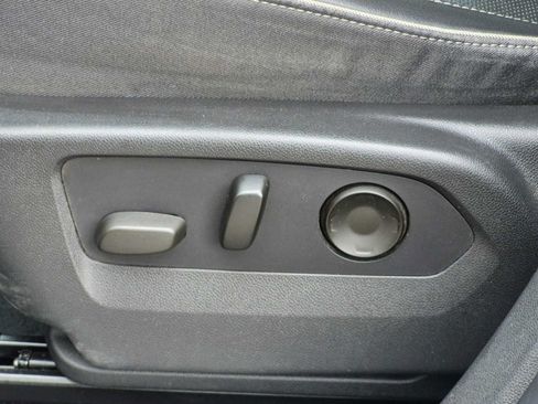 Used 2021 Buick Envision Essence w/ Sport Touring Package FWD image 15