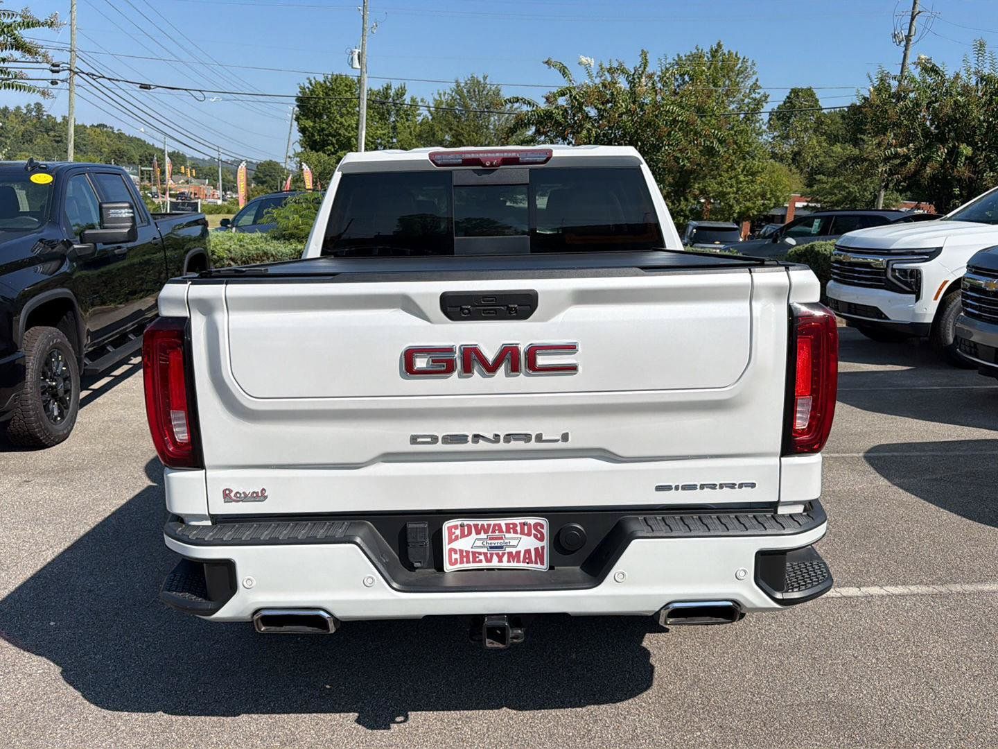 Used 2021 GMC Sierra 1500 Denali w/ Denali Ultimate Package AWD/4WD image 17