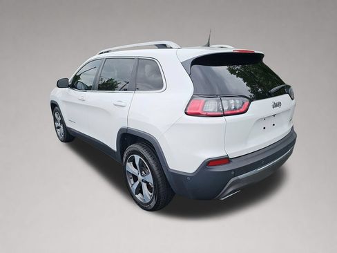 Used 2019 Jeep Cherokee Limited w/ Luxury Group FWD image 6