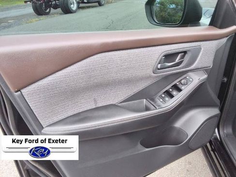 Used 2021 Nissan Rogue S FWD image 21