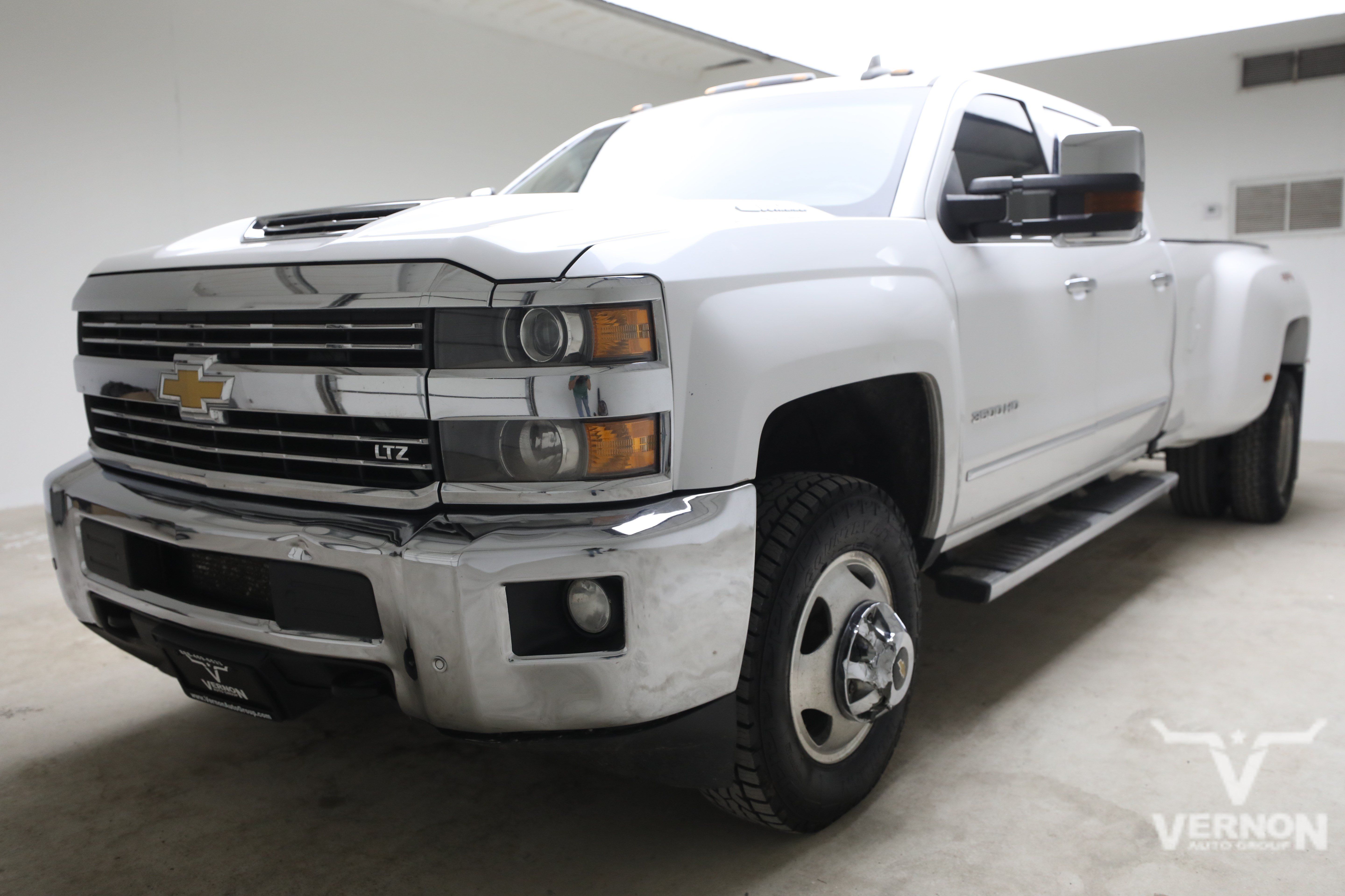 Used 2019 Chevrolet Silverado 3500 LTZ w/ Duramax Plus Package AWD/4WD image 1