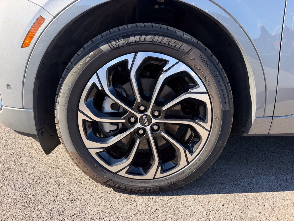 Used 2024 Lincoln Nautilus Reserve AWD/4WD image 19