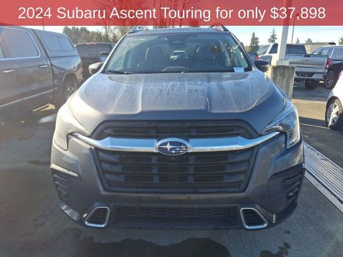 Used 2024 Subaru Ascent Touring image 3