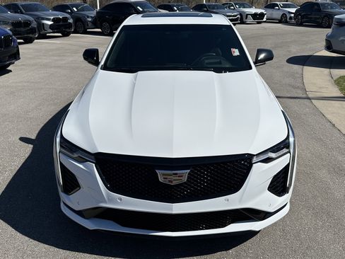 Used 2025 Cadillac CT4 V RWD image 3