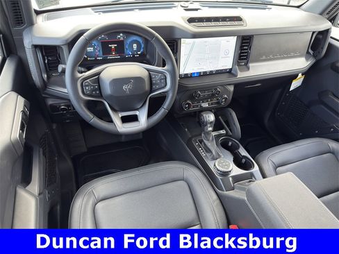 New 2025 Ford Bronco Badlands image 14