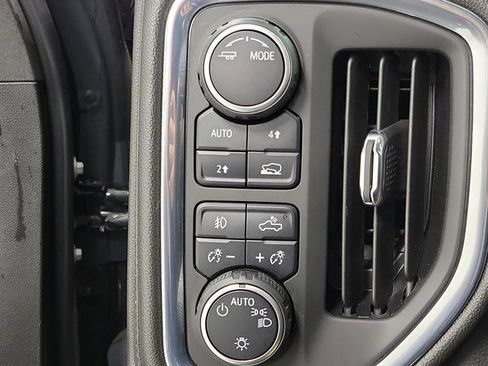 Used 2021 Chevrolet Silverado 1500 RST image 22