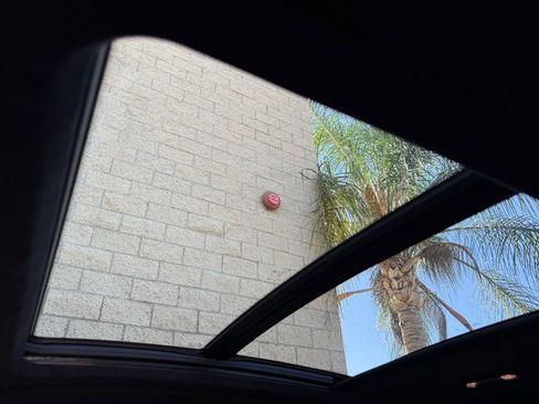 Used 2025 BMW X6 M60i image 23