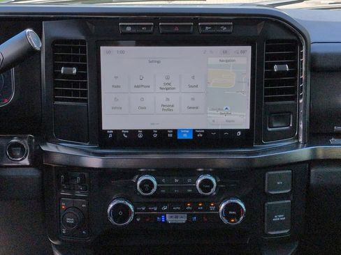 Used 2024 Ford F250 Lariat w/ Sport Appearance Package image 19