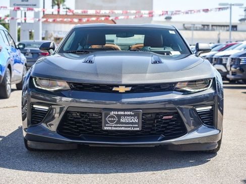 Used 2017 Chevrolet Camaro SS RWD image 4