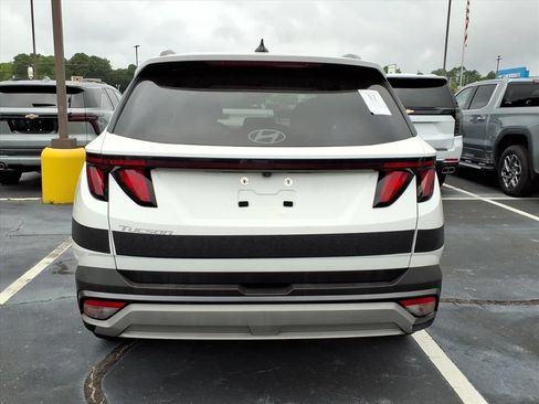Used 2026 Hyundai Tucson SEL FWD image 4