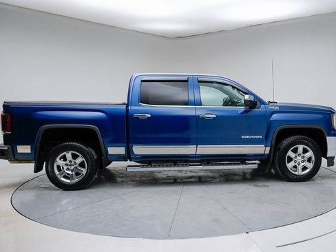 Used 2017 GMC Sierra 1500 SLT w/ Suspension Package, Off-Road image 8