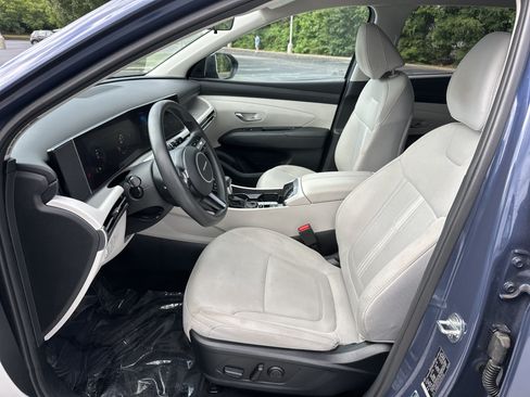 Used 2025 Hyundai Tucson SEL FWD image 16