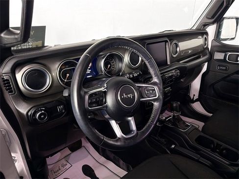 Used 2023 Jeep Wrangler Sahara w/ Cold Weather Group image 9