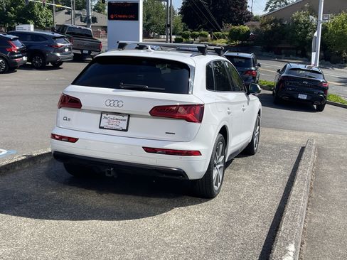 Used 2020 Audi Q5 2.0T Premium Plus w/ Premium Plus Package AWD/4WD image 6