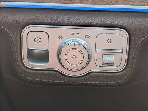 Used 2024 Mercedes-Benz GLE 350 4MATIC image 28
