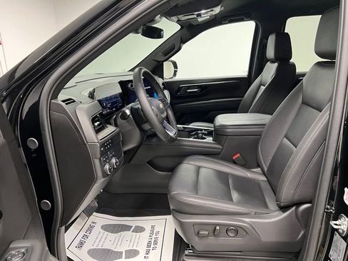 Used 2025 Chevrolet Tahoe LT image 14