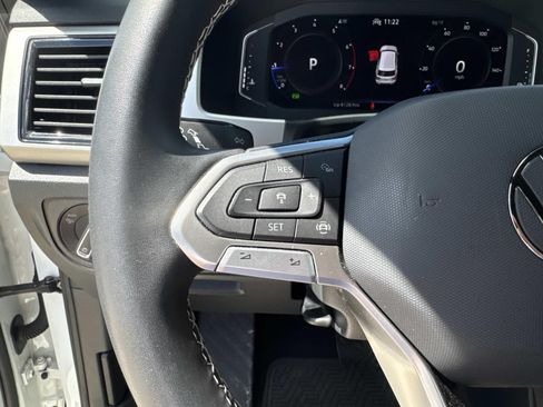Used 2023 Volkswagen Atlas Cross Sport SE w/ Panoramic Sunroof Package FWD image 23